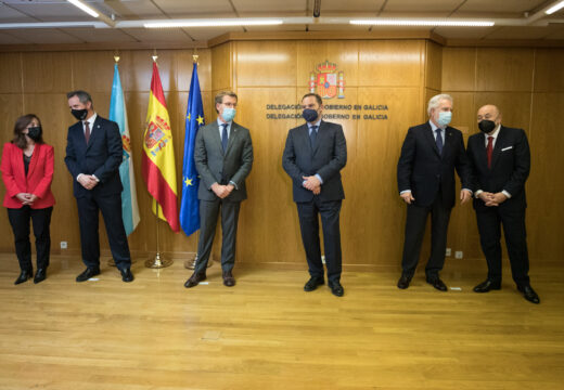Feijóo tenden a man ao novo delegado do Goberno para traballar coa Xunta en favor dos intereses de Galicia